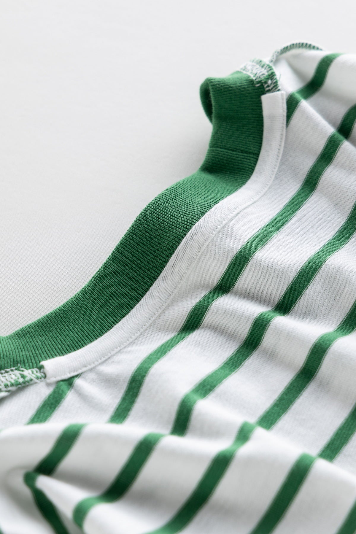 Loose-Fit Striped Crew-NeckT-Shirt