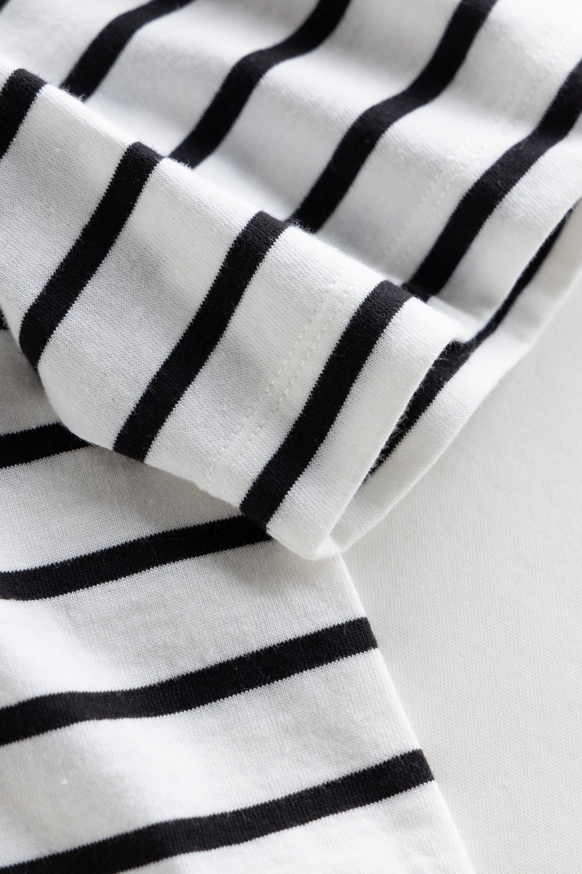 Loose-Fit Striped V-Neck T-Shirt
